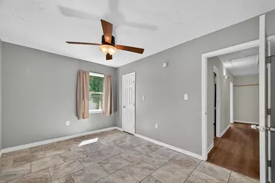 702 S Holmes Street, La Porte, TX 77571 - Photo 17