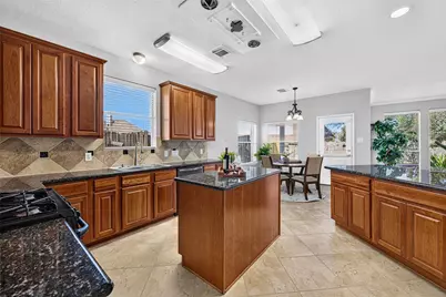 30 Palm Villas Drive, Manvel, TX 77578 - Photo 11