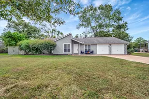 2610 Loganberry Cir, Seabrook, TX 77586 - Photo 1