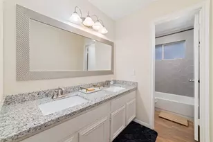36 N Rain Forest Ct, The Woodlands, TX 77380 - Photo 21