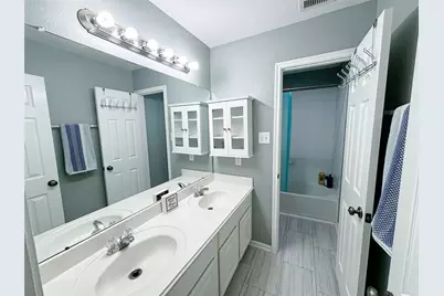 7915 Corrian Park Circle, Houston, TX 77040 - Photo 21