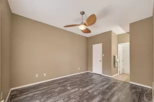 2626 Holly Hall St, Houston, TX 77054 - Photo 21