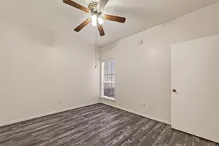 2626 Holly Hall St, Houston, TX 77054 - Photo 31
