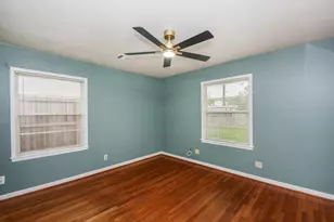 5227 Maple St, Bellaire, TX 77401 - Photo 11