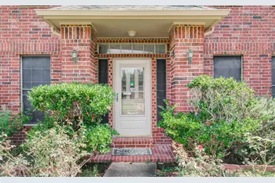 211 Squires Bend, Stafford, TX 77477 - Photo 3