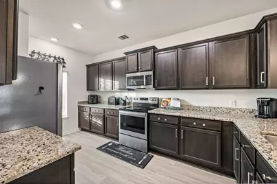 11034 Hillside Creek Drive, Humble, TX 77396 - Photo 9