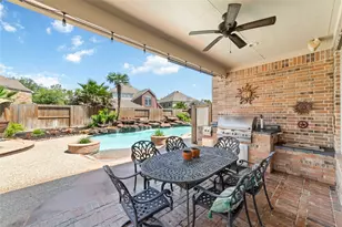 25610 Skye Springs Ln, Katy, TX 77494 - Photo 5