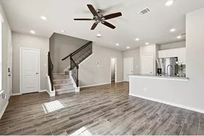 8038 Scanlan Trace, Missouri City, TX 77459 - Photo 5