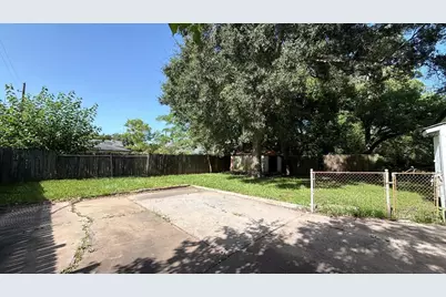 1050 Boyd Street, Beaumont, TX 77705 - Photo 13