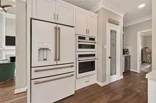1403 Hillside Forest Dr, Sugar Land, TX 77479 - Photo 11