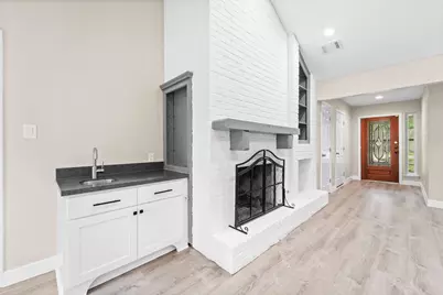 2007 Longstraw Place, The Woodlands, TX 77380 - Photo 9
