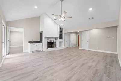 2007 Longstraw Place, The Woodlands, TX 77380 - Photo 5