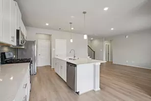 2515 Gray Gale Ct, Baytown, TX 77523 - Photo 11