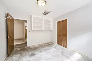 16511 Clearcrest Dr, Houston, TX 77059 - Photo 23