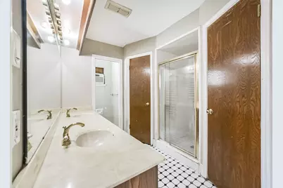 16511 Clearcrest Drive, Houston, TX 77059 - Photo 19