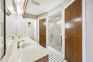16511 Clearcrest Dr, Houston, TX 77059 - Photo 19