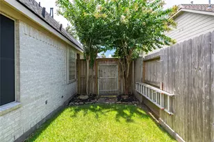 5307 Blue Cypress Ln, League City, TX 77573 - Photo 37