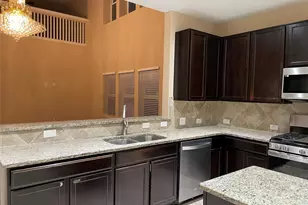 4819 Seaside Sparrow Ln, Baytown, TX 77521 - Photo 5