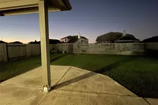 4819 Seaside Sparrow Ln, Baytown, TX 77521 - Photo 33