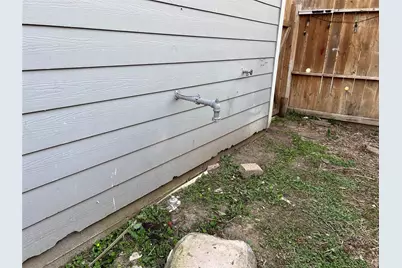 1127 Christmas Point Drive, Bacliff, TX 77518 - Photo 9