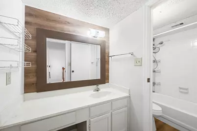 7575 Cambridge Street #1304, Houston, TX 77054 - Photo 31