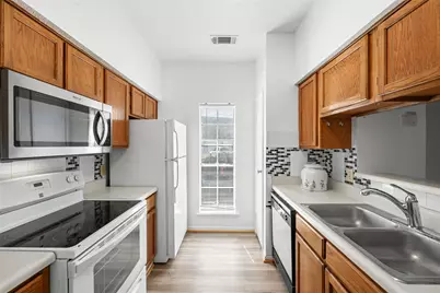7575 Cambridge Street #1304, Houston, TX 77054 - Photo 23