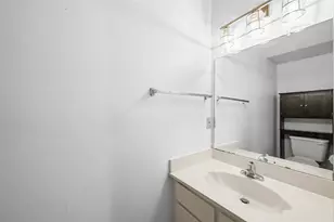 7575 Cambridge St, Houston, TX 77054 - Photo 19