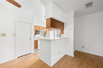 7575 Cambridge Street #1304, Houston, TX 77054 - Photo 21