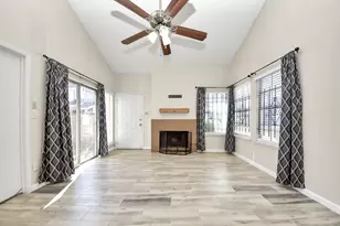 12232 Coppertree Ln, Houston, TX 77035 - Photo 5