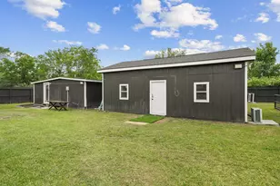 2027 Cullen Blvd, Pearland, TX 77581 - Photo 43