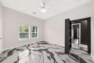 2027 Cullen Blvd, Pearland, TX 77581 - Photo 19