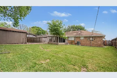 4523 Hemlock Drive, Baytown, TX 77521 - Photo 13