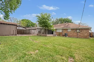 4523 Hemlock Dr, Baytown, TX 77521 - Photo 13