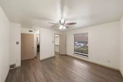 1880 White Oak Drive #181, Houston, TX 77009 - Photo 17