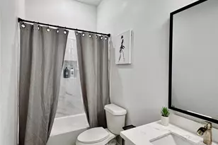 5306 Ridgeway Dr, Houston, TX 77033 - Photo 9