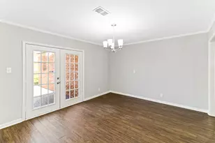 127 Talisman St, Lake Jackson, TX 77566 - Photo 5