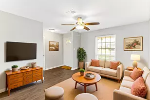 127 Talisman St, Lake Jackson, TX 77566 - Photo 3