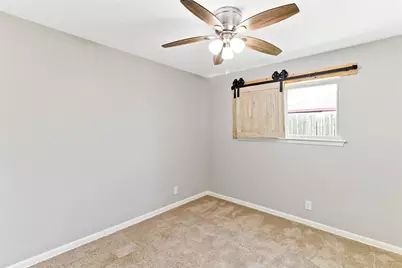 127 Talisman Street, Lake Jackson, TX 77566 - Photo 19