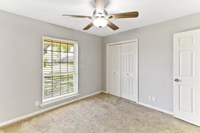 127 Talisman Street, Lake Jackson, TX 77566 - Photo 17