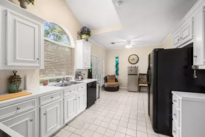 7202 N Fawn River Circle, Spring, TX 77379 - Photo 9