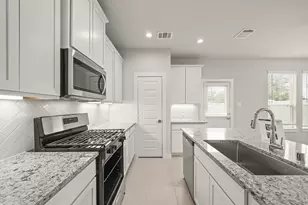 2991 Pk Hl Ln, Stafford, TX 77477 - Photo 9