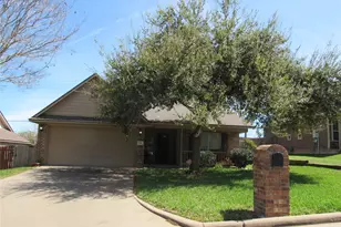 2411 Cheyenne Dr, Brenham, TX 77833 - Photo 1