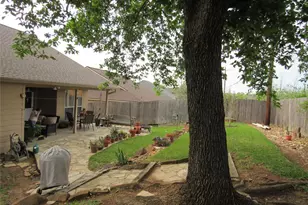 2411 Cheyenne Dr, Brenham, TX 77833 - Photo 31