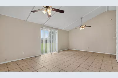 722 N Fall Creek Drive, Houston, TX 77336 - Photo 15