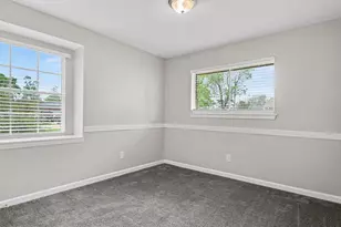 722 N Fall Creek Dr, Houston, TX 77336 - Photo 5