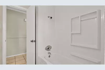 722 N Fall Creek Drive, Houston, TX 77336 - Photo 11