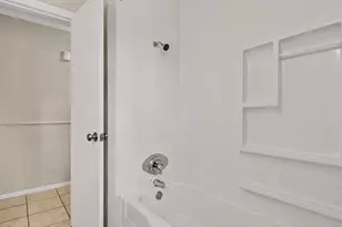 722 N Fall Creek Dr, Houston, TX 77336 - Photo 11