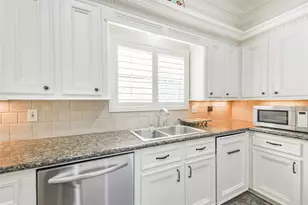 2806 Eagle Creek Dr, Houston, TX 77345 - Photo 11