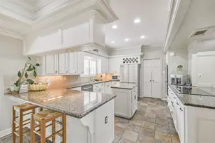 2806 Eagle Creek Dr, Houston, TX 77345 - Photo 9