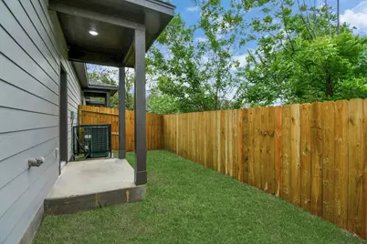 9806 Nedwald Street, Houston, TX 77029 - Photo 39